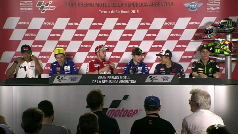 Así ha sido el segundo asalto fuera de la pista entre Márquez y Rossi