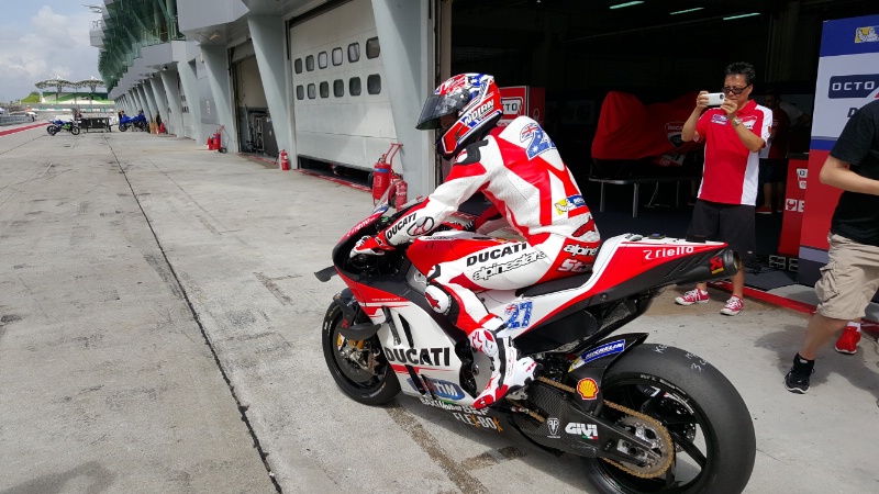 Ducati cancela el test de Stoner para este fin de semana en Losail