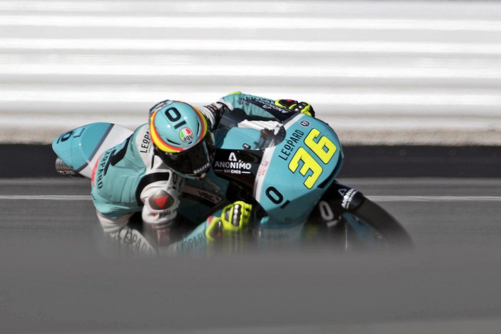 Joan Mir rompe la maldición de ganar desde la pole en Moto3